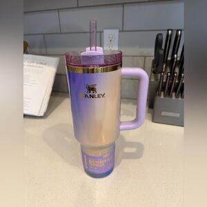 Wicked Stanley 40 oz Stainless Steel
Flowstate Quencher Tumbler Glinda For Good